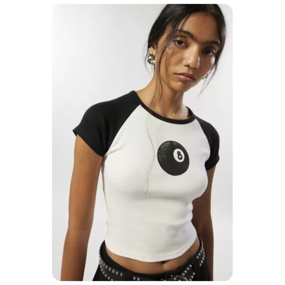 NWT Urban Outfitters Ripple Pool 8 Ball Graphic Baby Tee Shirt sz xs - Picture 1 of 4